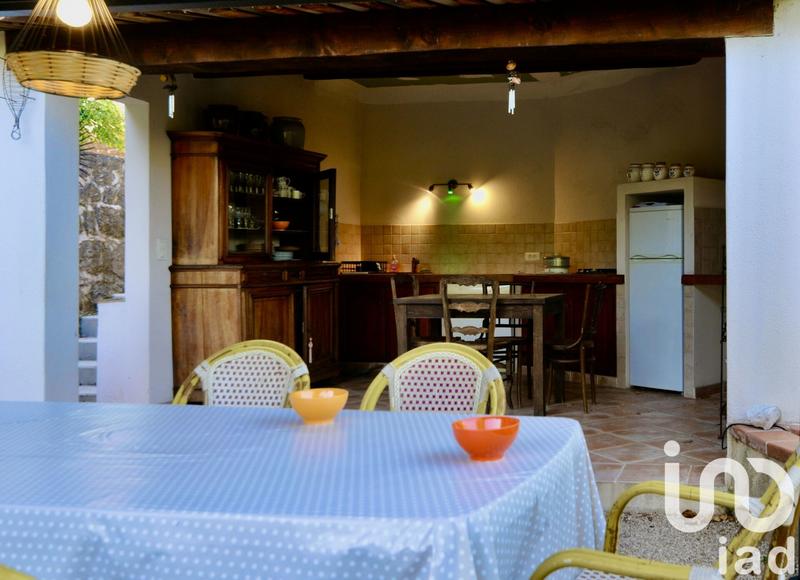 Maison - 144 m² - 7 pièces