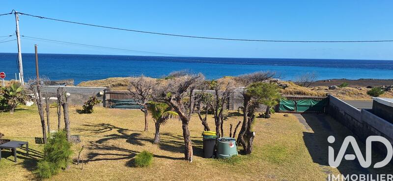 Maison - 180 m² - 8 pièces