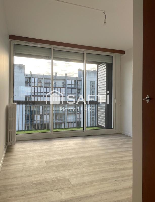Appartement - 95 m² - 5 pièces