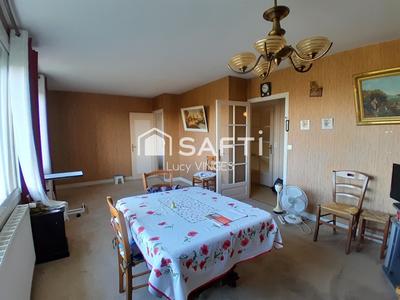 Maison - 104 m² - 6 pièces