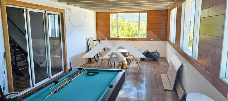 Maison - 380 m² - 7 pièces