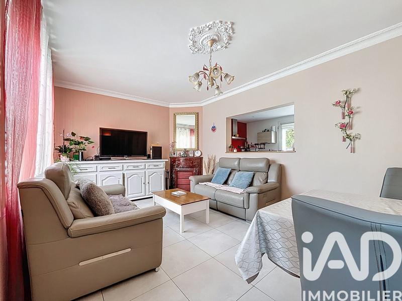 Maison - 93 m² - 5 pièces