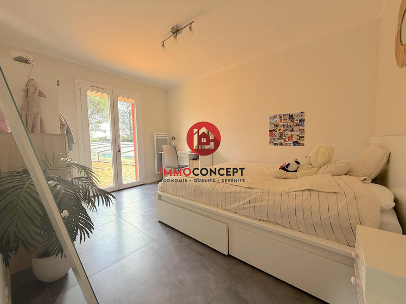 Maison traditionnelle - 160 m² - 6 pièces