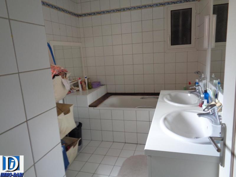 Villa - 183 m² - 6 pièces