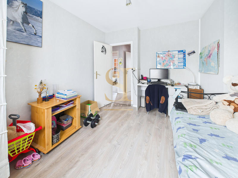 Maison - 140 m² - 7 pièces