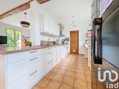 Maison - 228 m² - 8 pièces