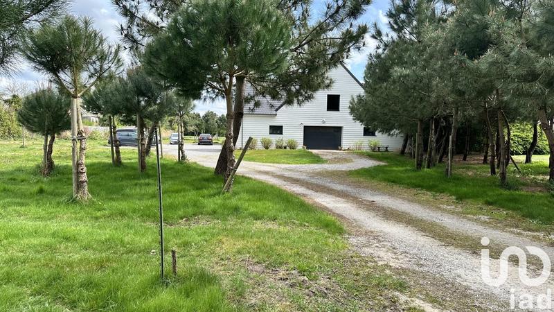 Maison - 437 m² - 5 pièces