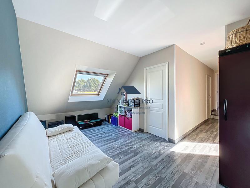 Maison - 187 m² - 8 pièces