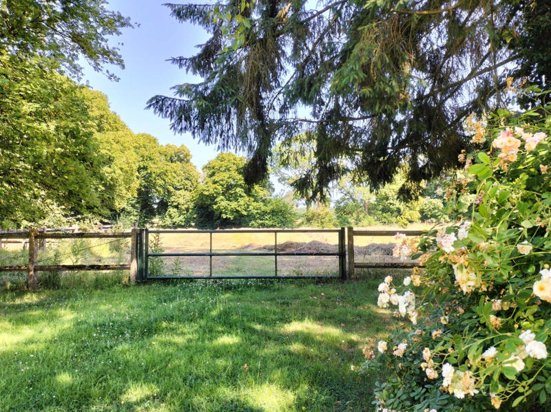 Maison - 260 m² - 10 pièces