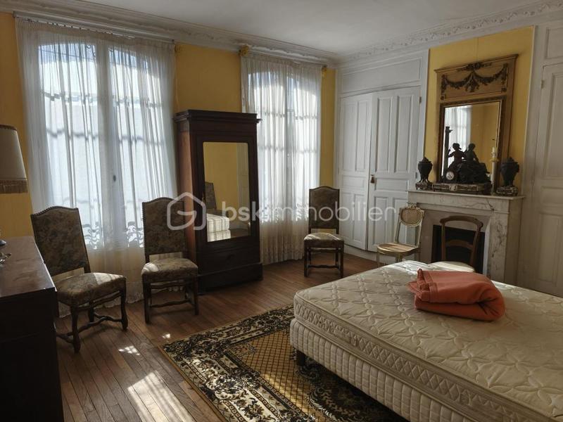 Maison de maîtres - 205 m² - 8 pièces