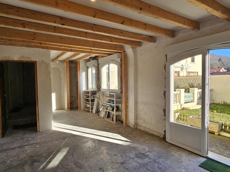 Maison - 107 m² - 9 pièces