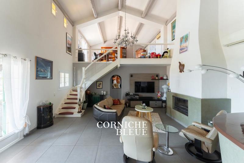 Villa - 168 m² - 4 pièces