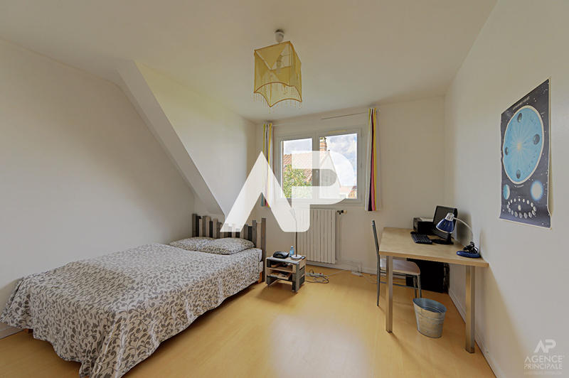 Maison - 132 m² - 7 pièces