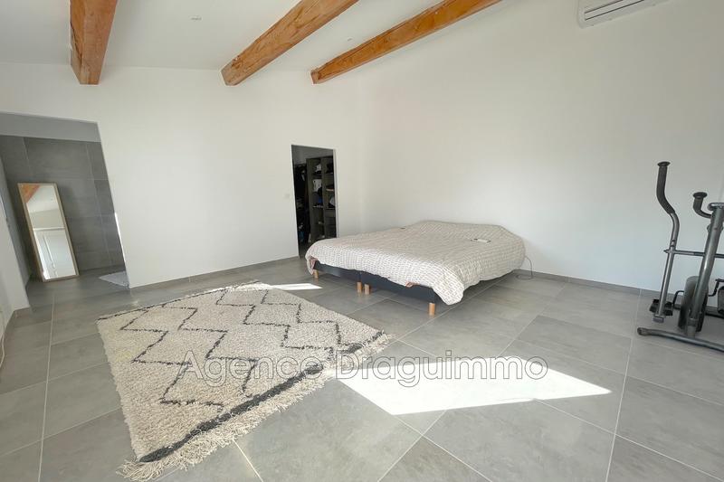 Villa - 145 m² - 6 pièces