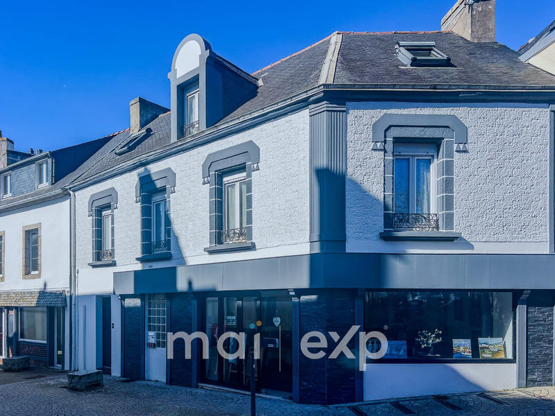 Maison - 199 m² - 5 pièces