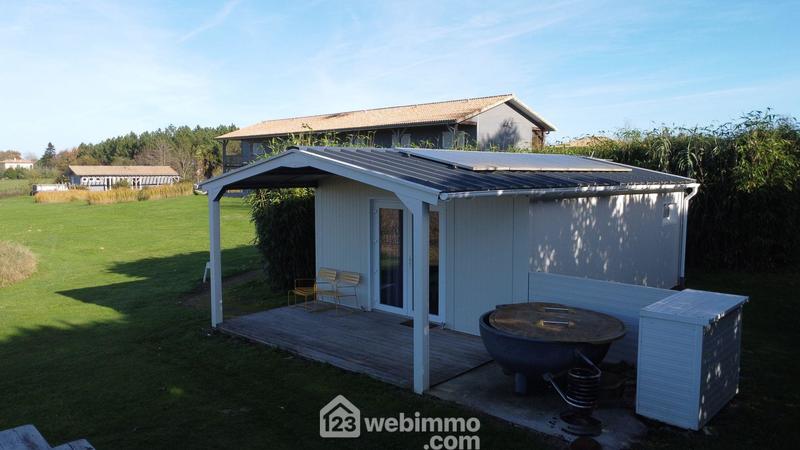 Maison - 737 m² - 20 pièces