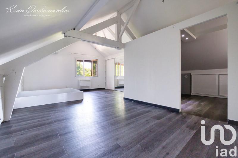 Maison - 208 m² - 8 pièces