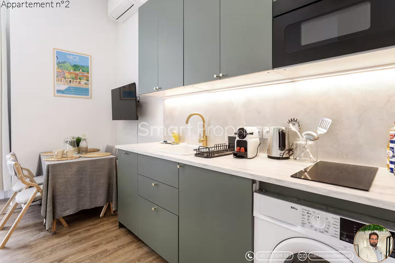 Appartement - 100 m² - 9 pièces