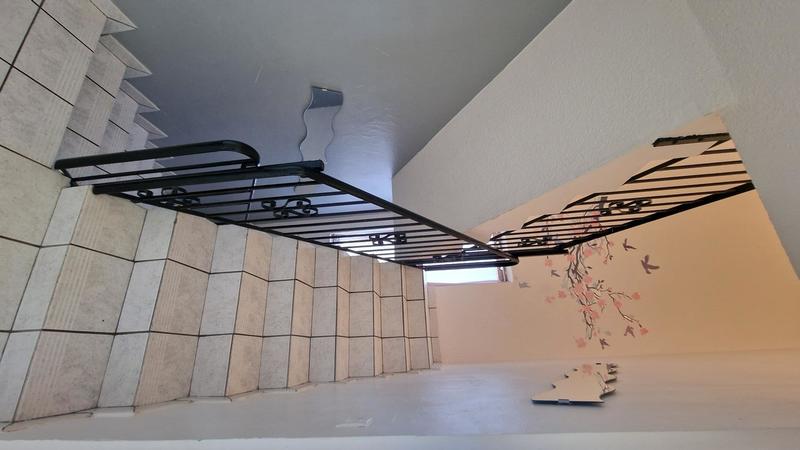 Maison - 255 m² - 9 pièces