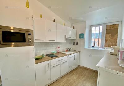 Local commercial - 200 m²