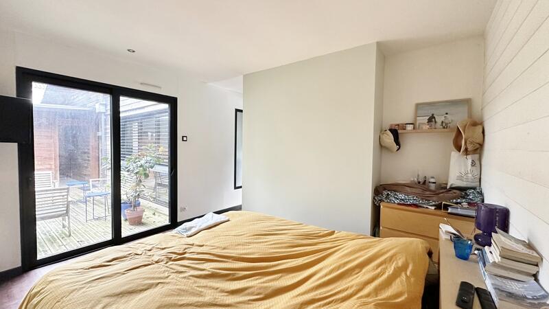 Maison de bois - 168 m² - 6 pièces