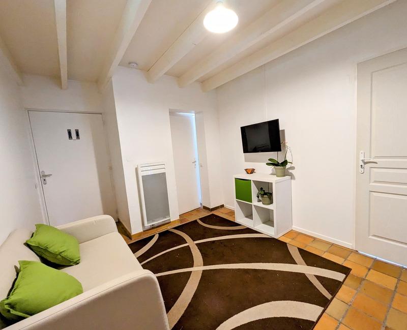 Propriété - 330 m² - 11 pièces