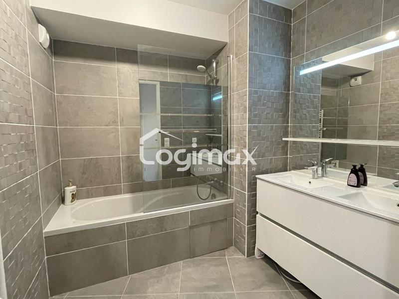 Appartement - 67 m² - 3 pièces