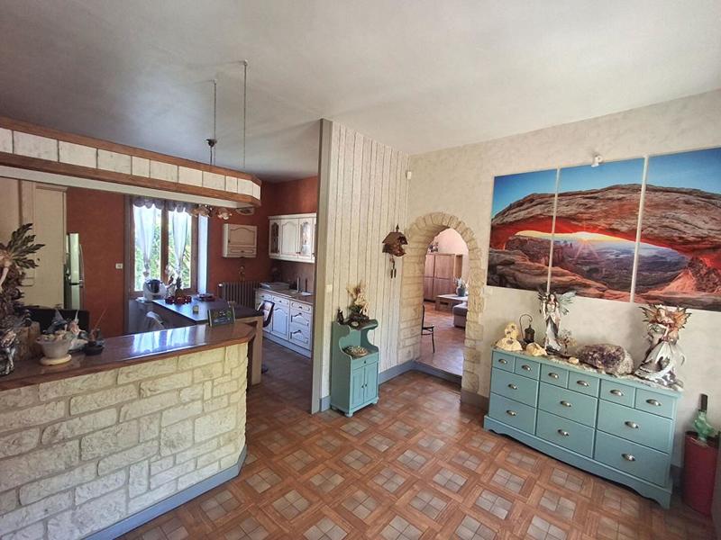 Maison - 260 m² - 6 pièces