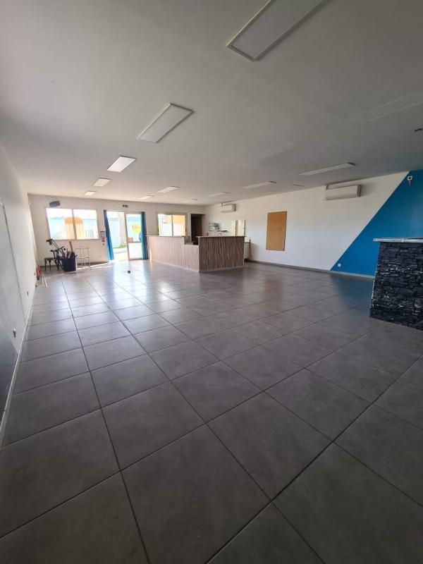 Local commercial - 110 m²