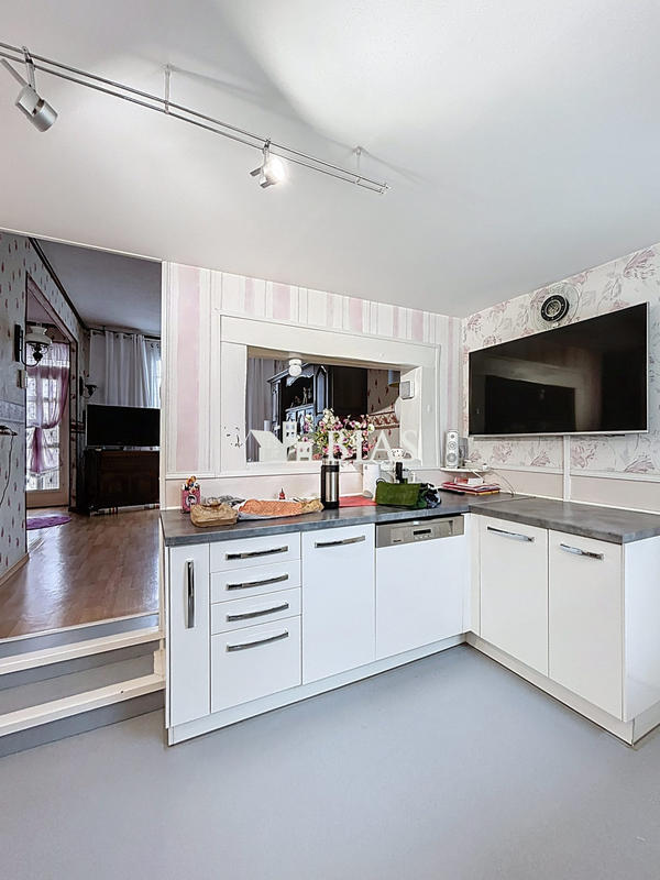 Maison - 74 m² - 5 pièces