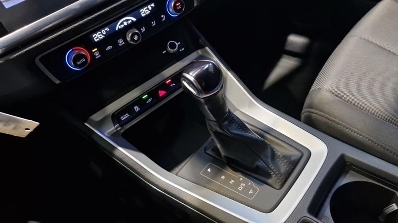 Audi Q3 45 Tfsie 245 Ch s tronic 6 Business Line