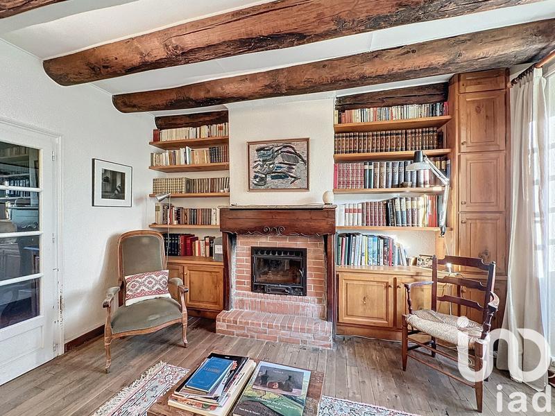 Maison - 270 m² - 11 pièces