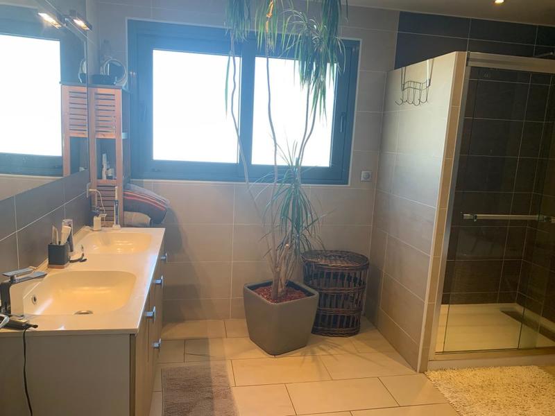 Villa - 130 m² - 5 pièces