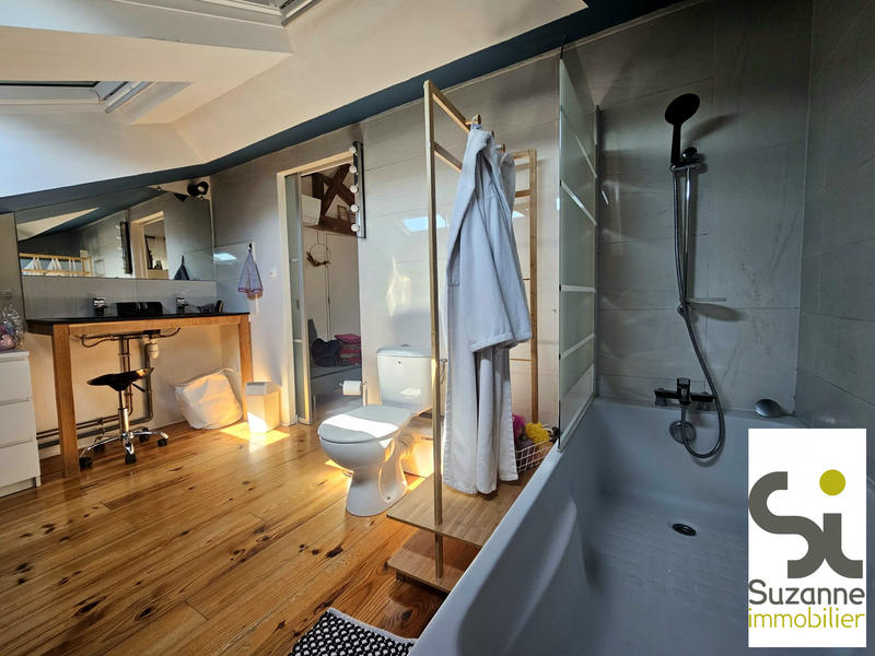 Maison - 138 m² - 6 pièces