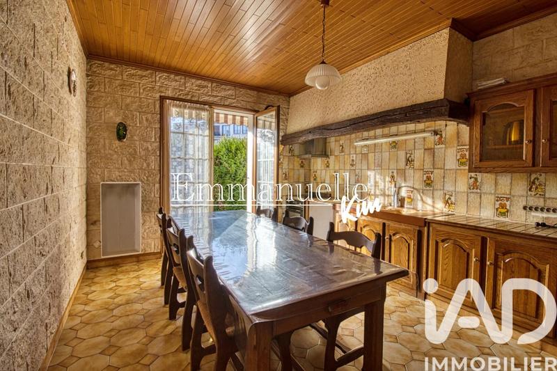 Maison - 158 m² - 6 pièces