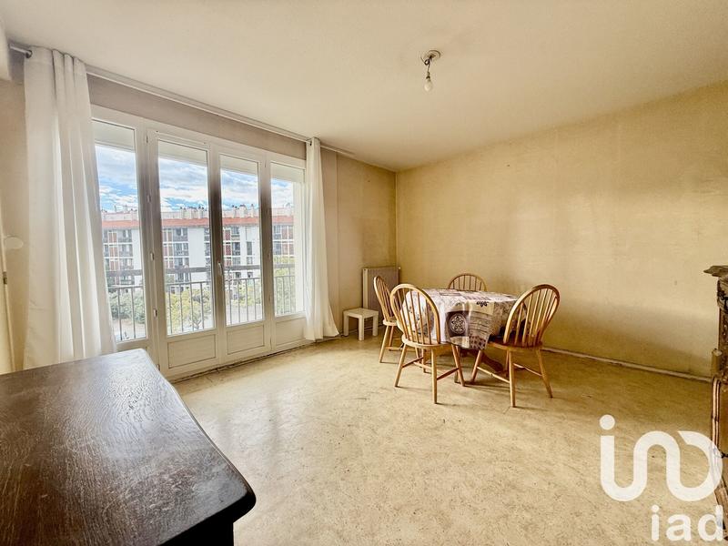 Appartement - 99 m² - 5 pièces
