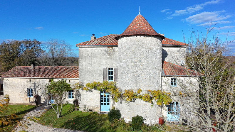 Maison - 263 m² - 10 pièces