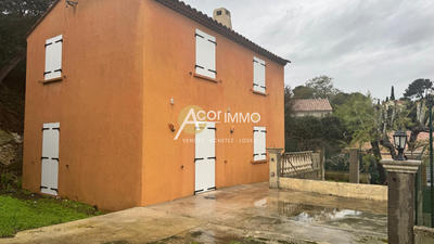 Villa - 95 m² - 5 pièces