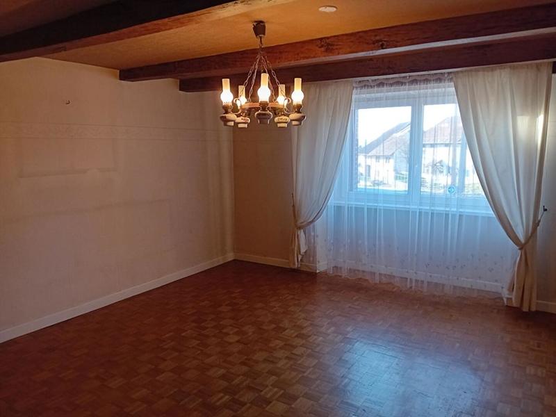 Maison - 157 m² - 10 pièces