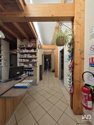 Local commercial - 186 m²