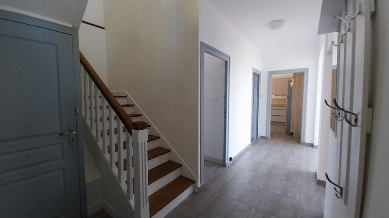 Maison - 198 m² - 8 pièces