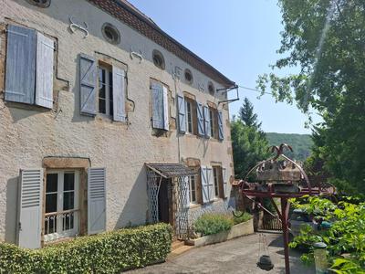 Maison - 147 m² - 7 pièces