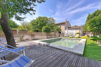 Mas - 150 m² - 7 pièces