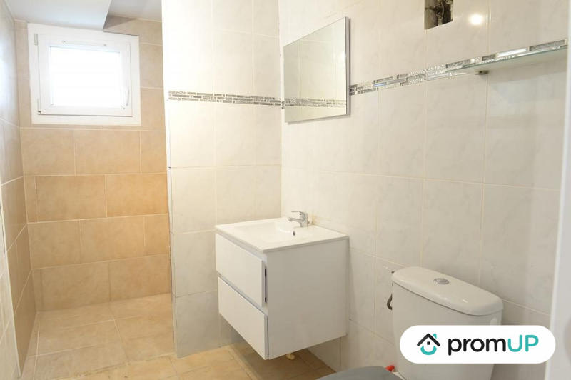 Maison contemporaine - 224 m² - 10 pièces