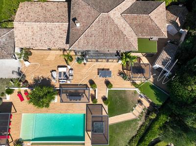Villa - 410 m² - 8 pièces