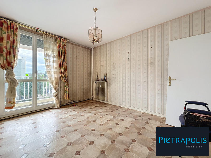 Appartement - 95 m² - 5 pièces