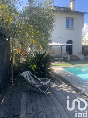 Maison de ville - 207 m² - 6 pièces