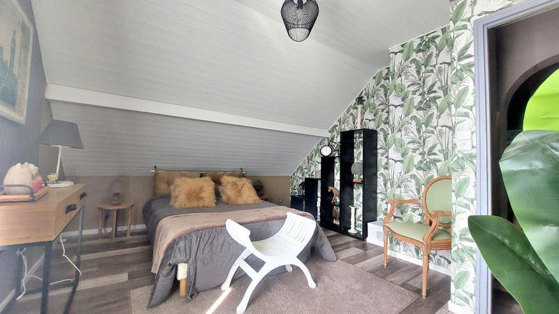 Maison - 145 m² - 8 pièces