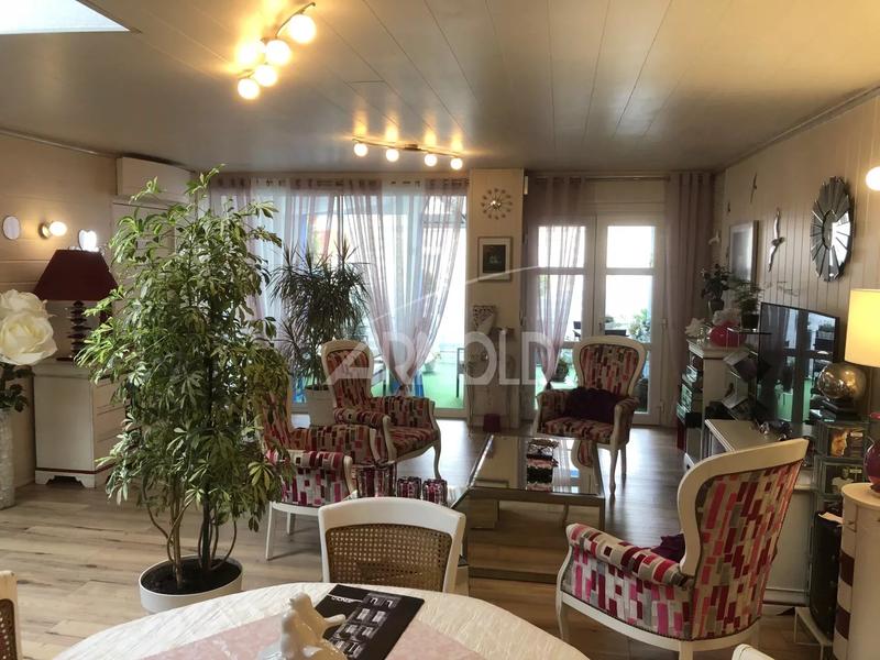 Maison - 120 m² - 5 pièces