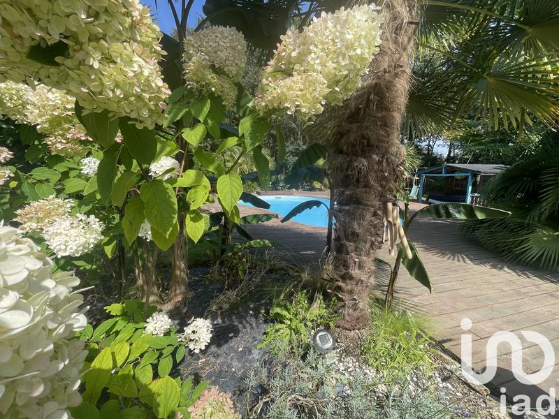 Maison - 235 m² - 6 pièces